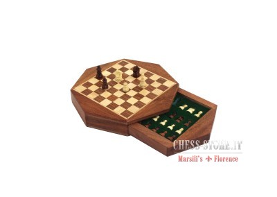 Wooden magnetic chess set